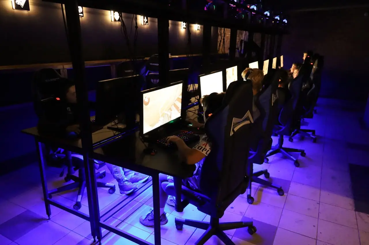 Изображение клуба WE PLAY № 6