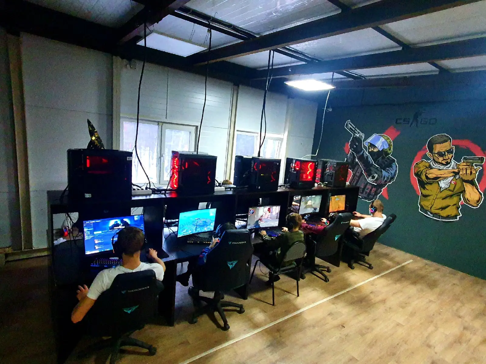 Изображение клуба White Crow № 1