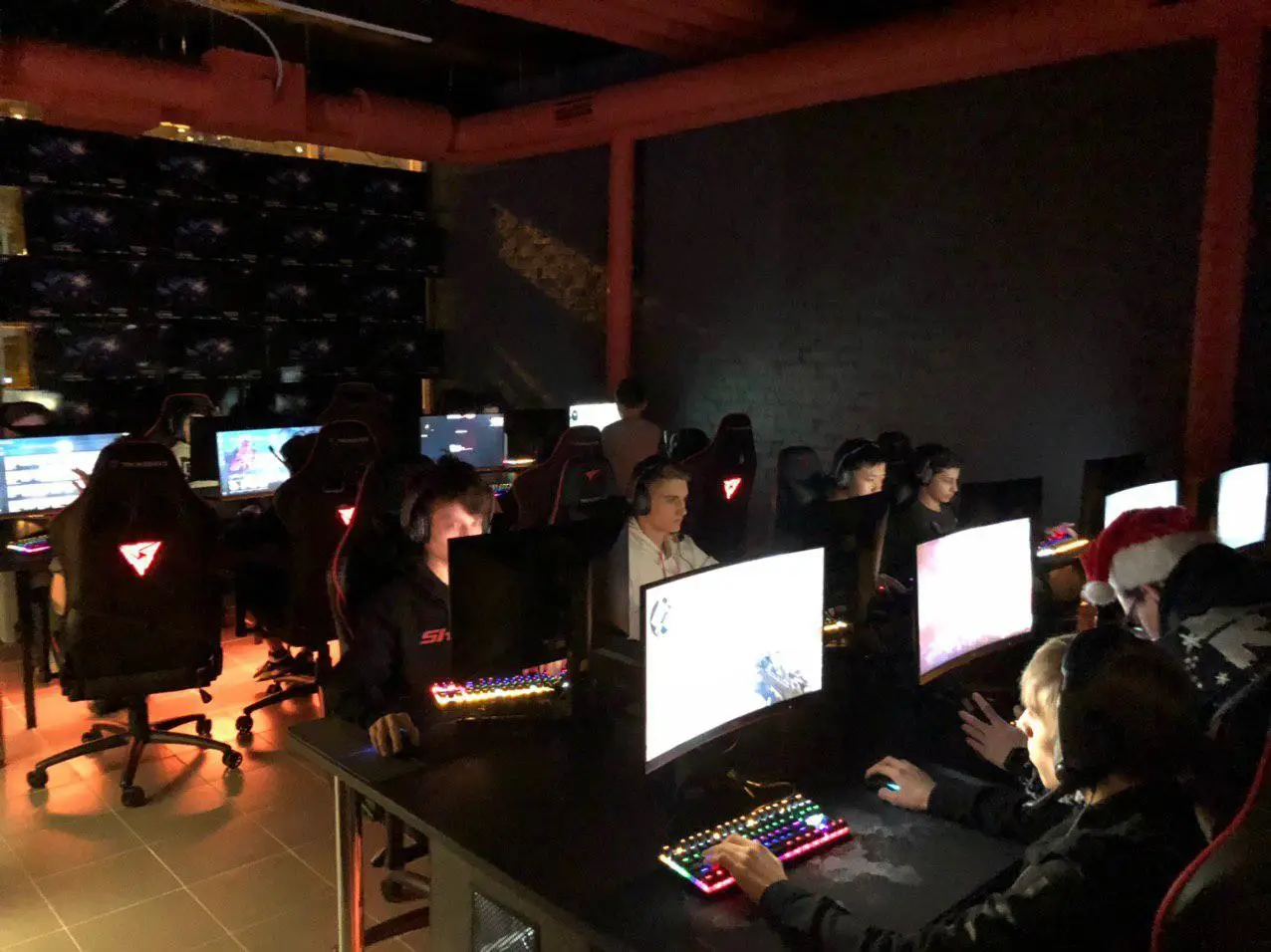 Изображение клуба КиберПанк Арена № 8