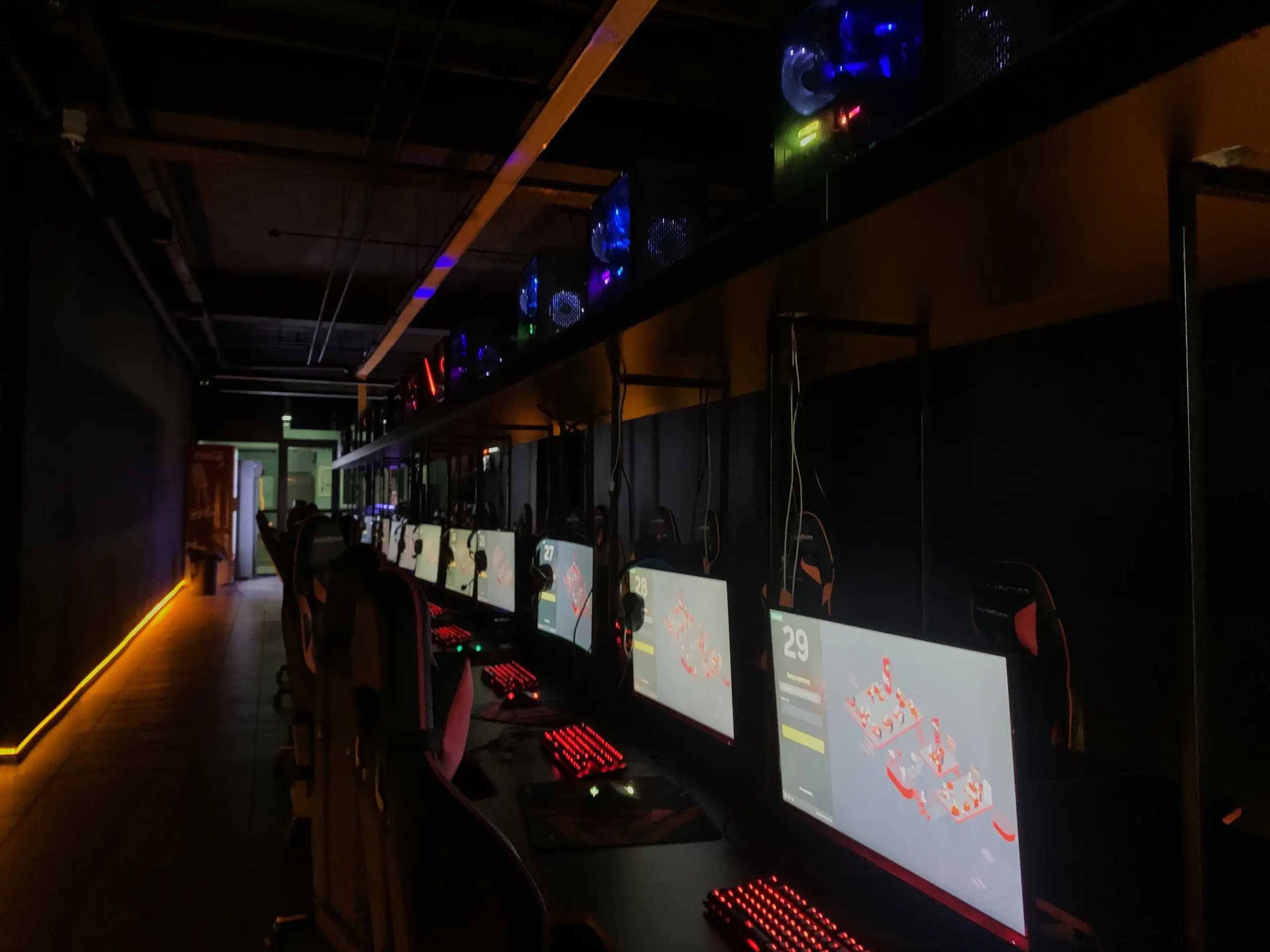 Изображение клуба Cyberspot на Дежнёва № 7