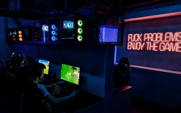 Изображение клуба Dizzy Cyber Lounge № 2