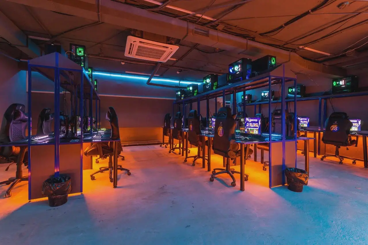 Изображение клуба КиберПрайд - Космонавтов № 1