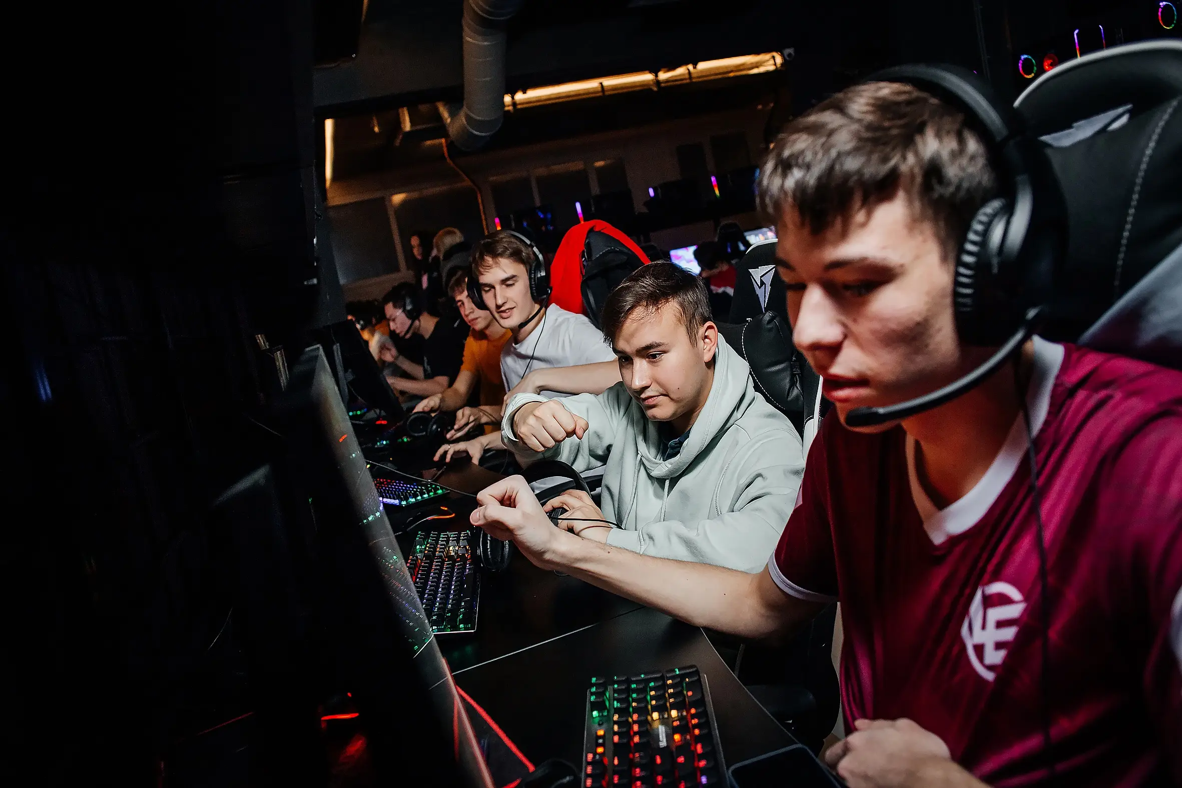 Изображение клуба Forward Gaming № 5