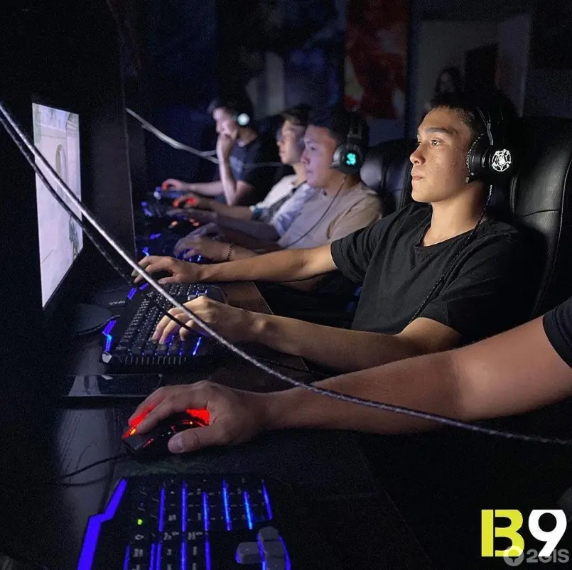 Изображение клуба B9 № 1