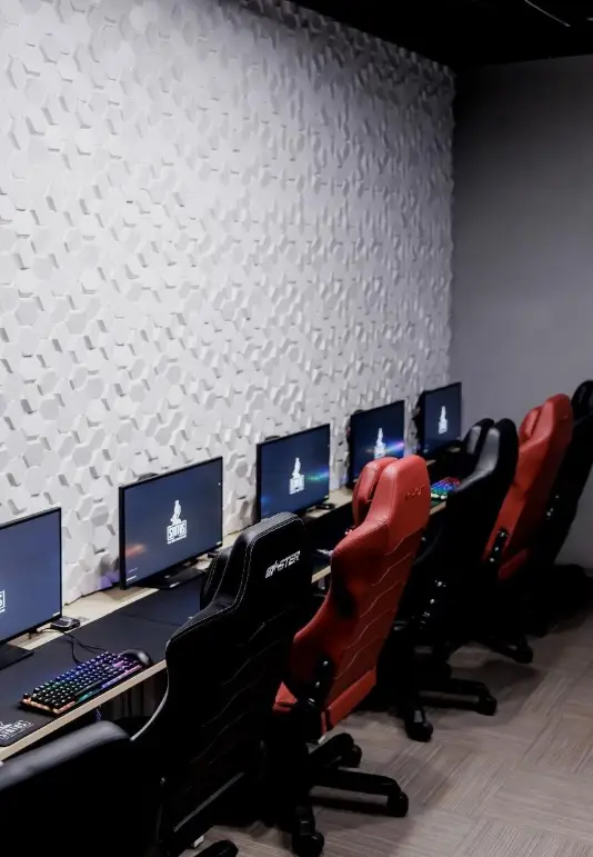 Изображение клуба STATUS № 3