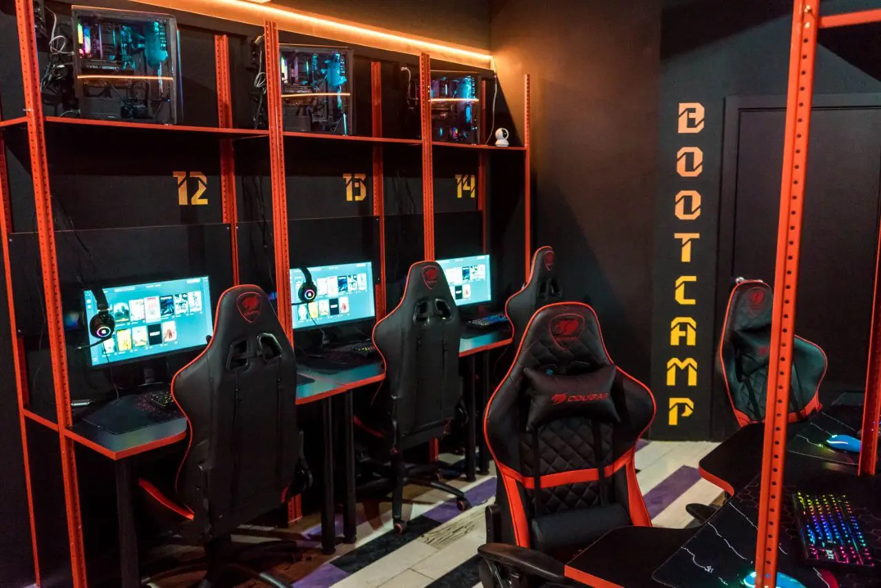 Изображение клуба Elizium eSports Arena № 7