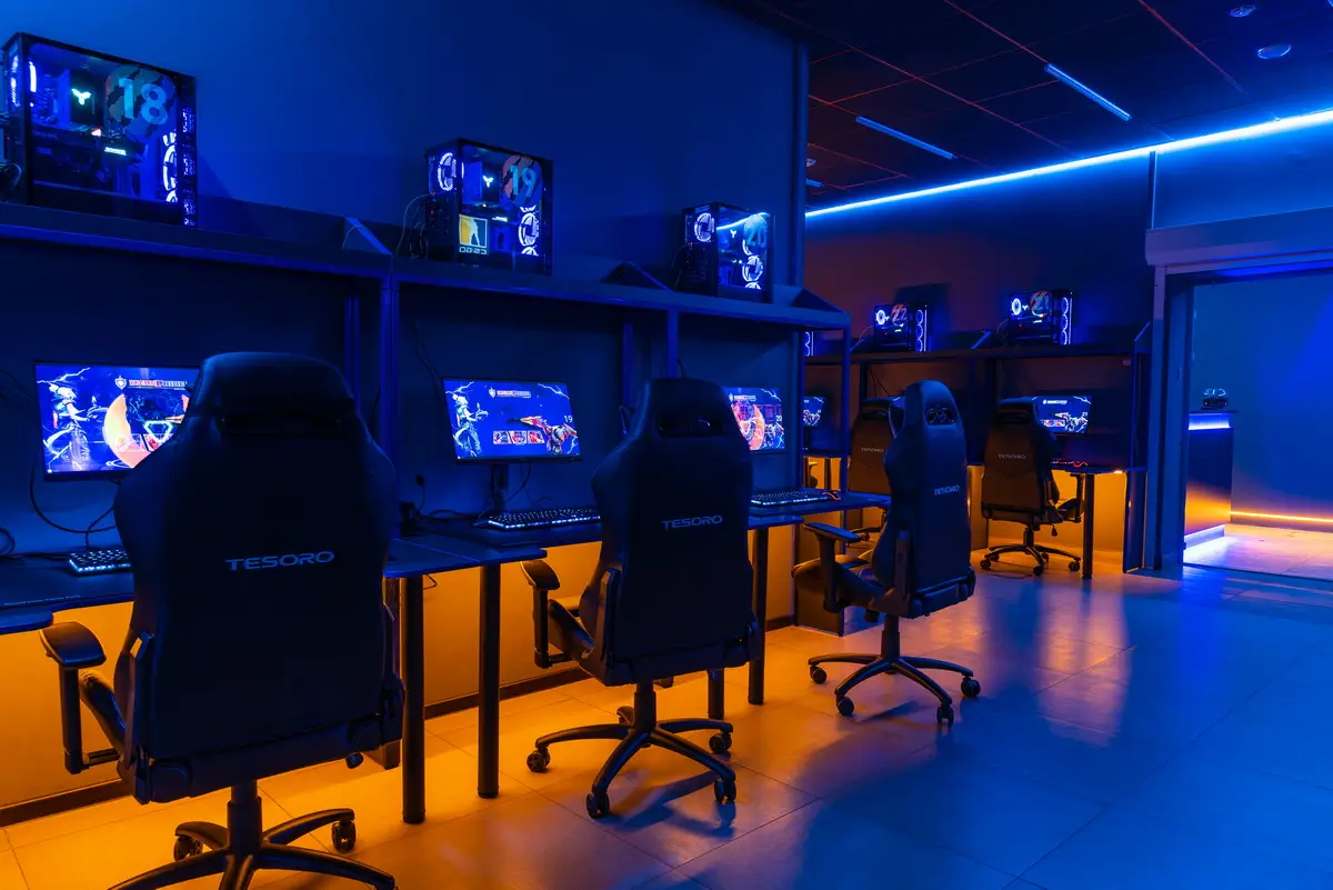 Изображение клуба КиберПрайд - Проспект Октября 25 № 6