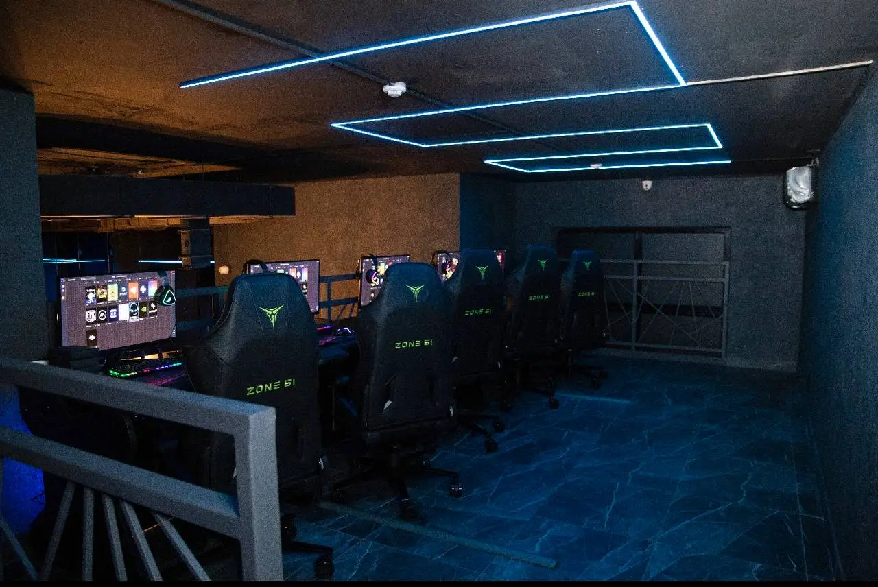 Изображение клуба Атлантида № 2