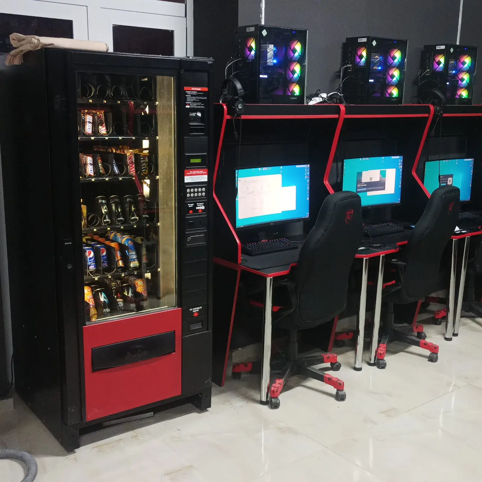 Изображение клуба Компьютерный клуб \"ZEON\" № 5