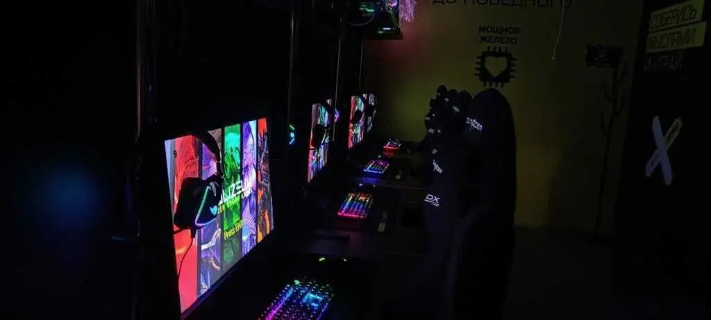 Изображение клуба COLIZEUM Народная 55 № 1