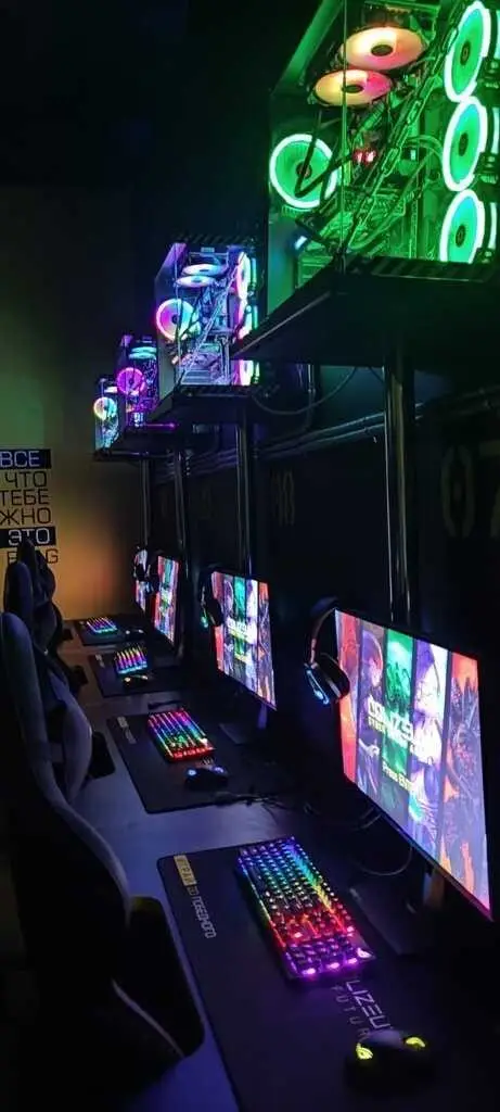 Изображение клуба COLIZEUM Народная 55 № 4