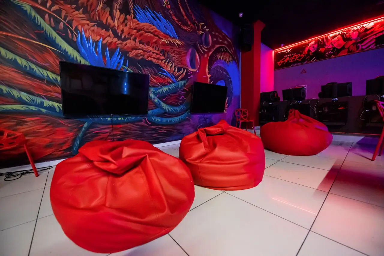 Изображение клуба CYBER.MD E-SPORTS ARENA № 6