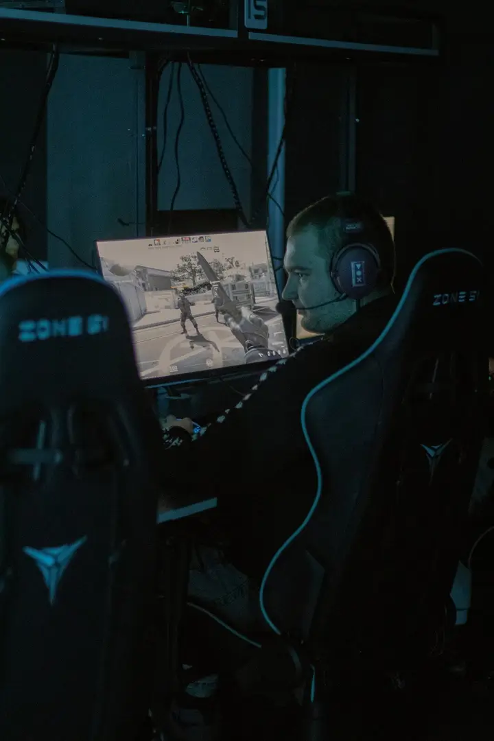 Изображение клуба GENESIS № 2