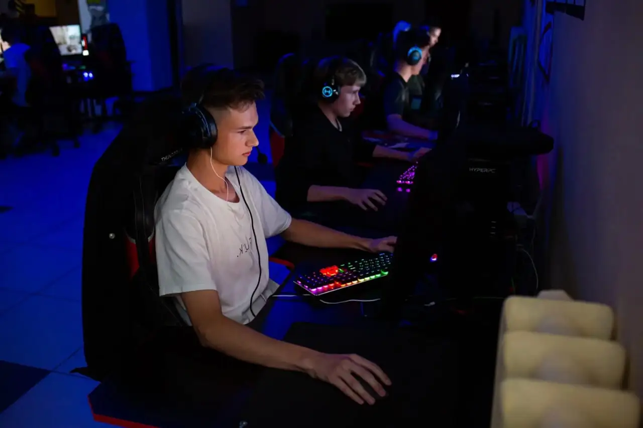 Изображение клуба .EXE № 2