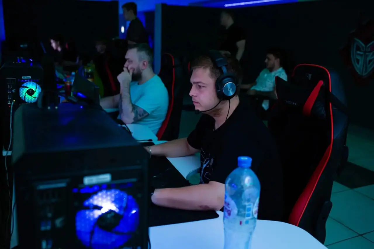 Изображение клуба .EXE № 3