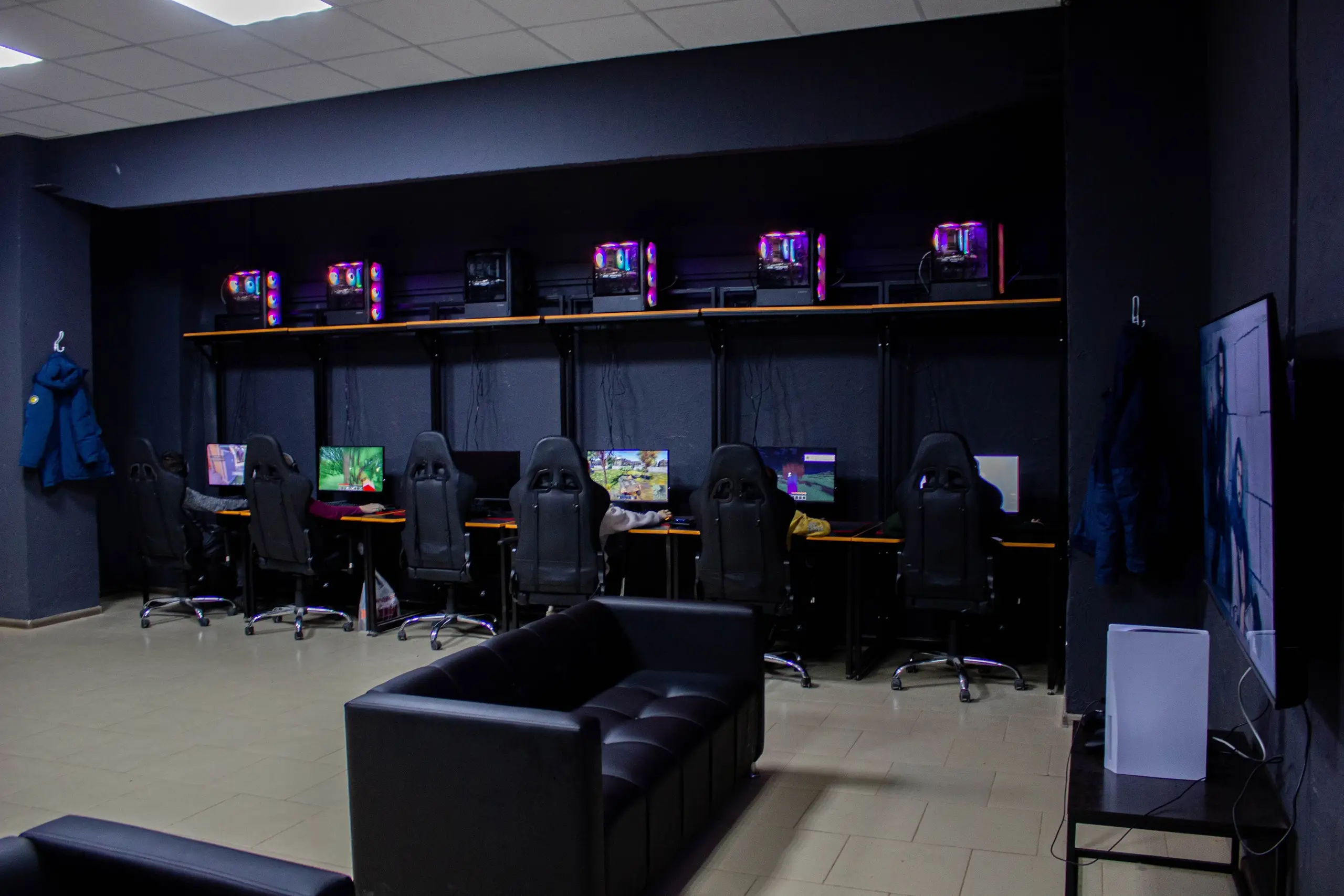 Изображение клуба CyberLounge № 5