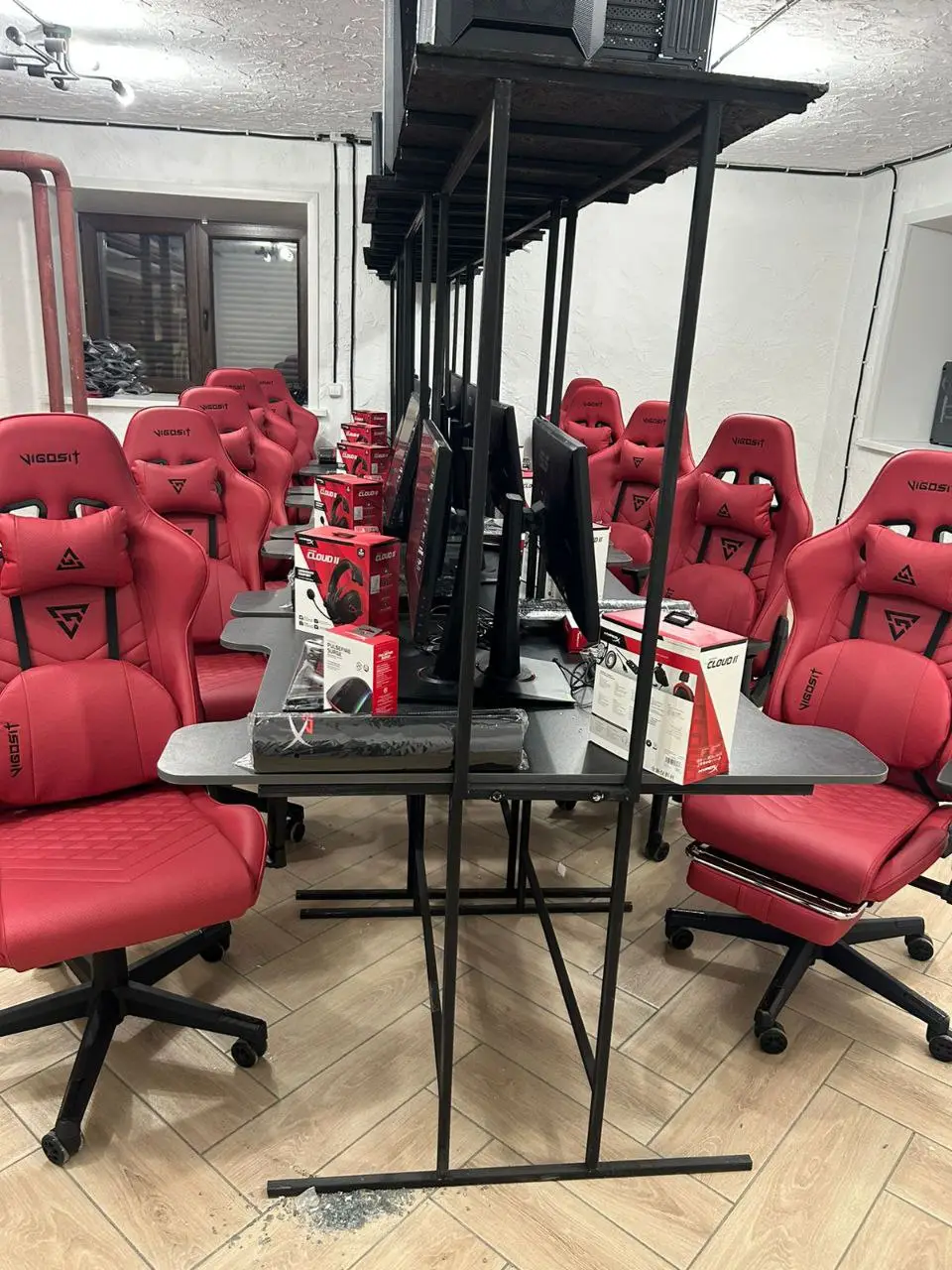 Изображение клуба HeadShot № 5