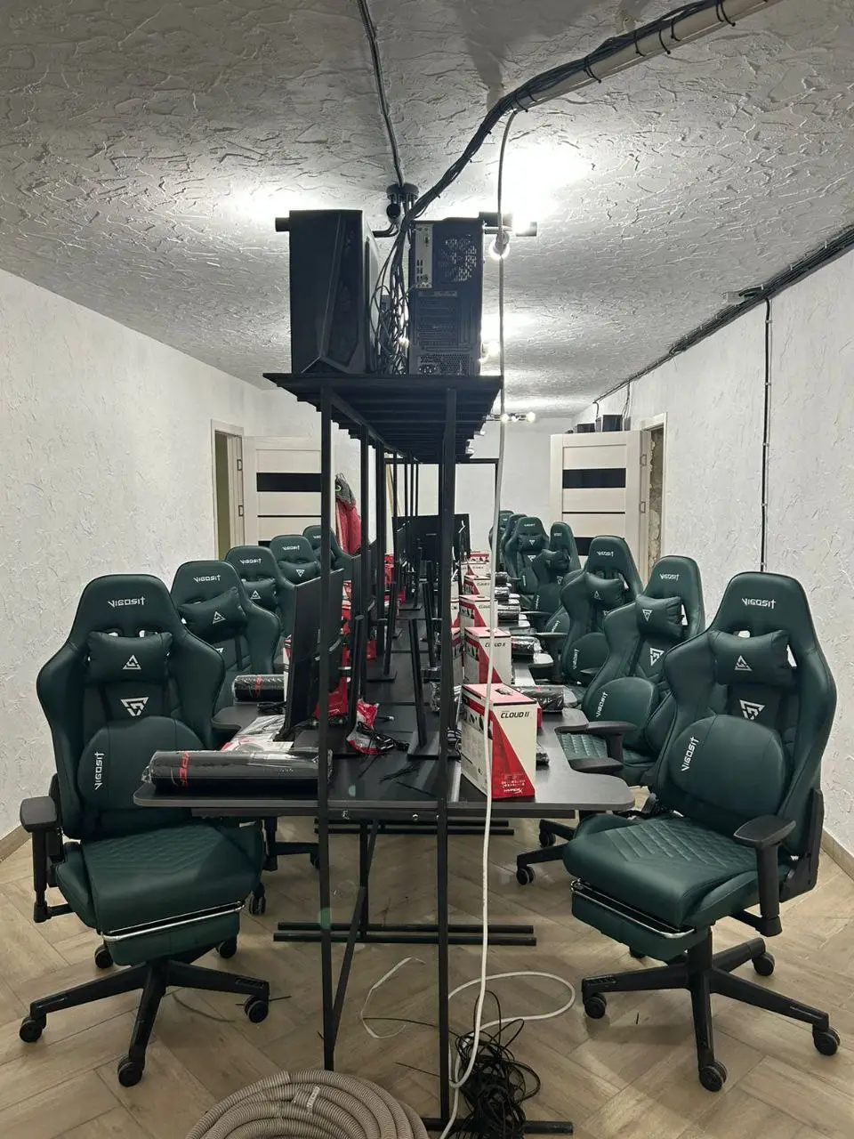 Изображение клуба HeadShot № 7