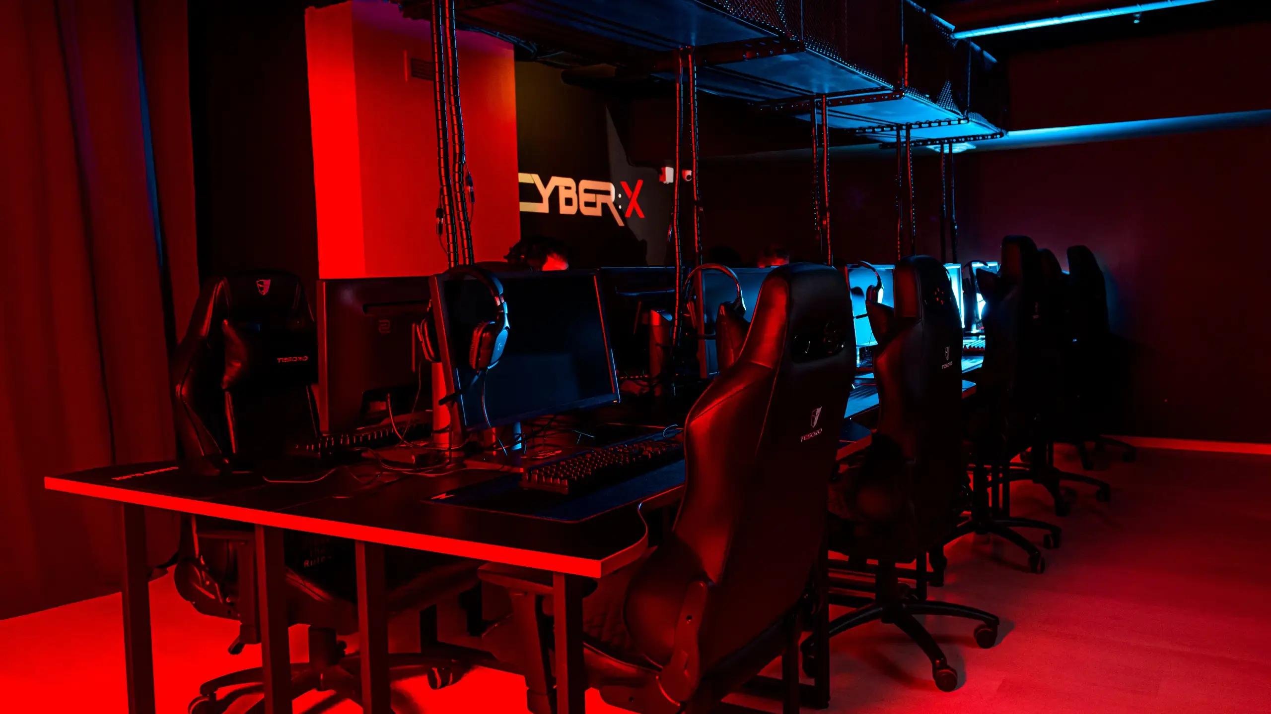 Изображение клуба CyberX Санкт-Петербург Луначарского № 4