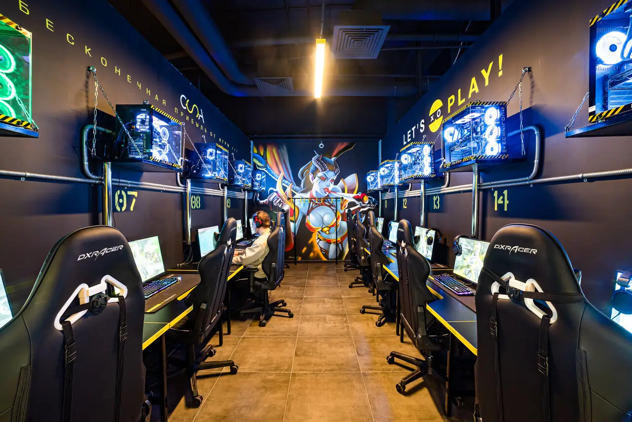 Изображение клуба COLIZEUM ТРК Континент № 2