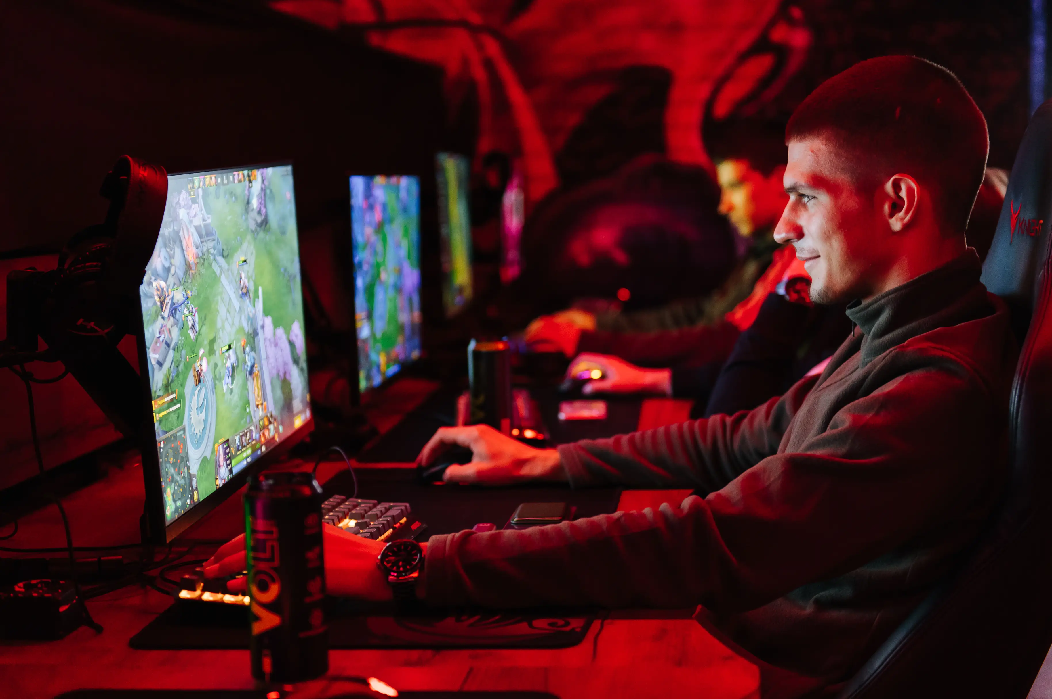 Изображение клуба CyberLife на Розы Люксембург № 3