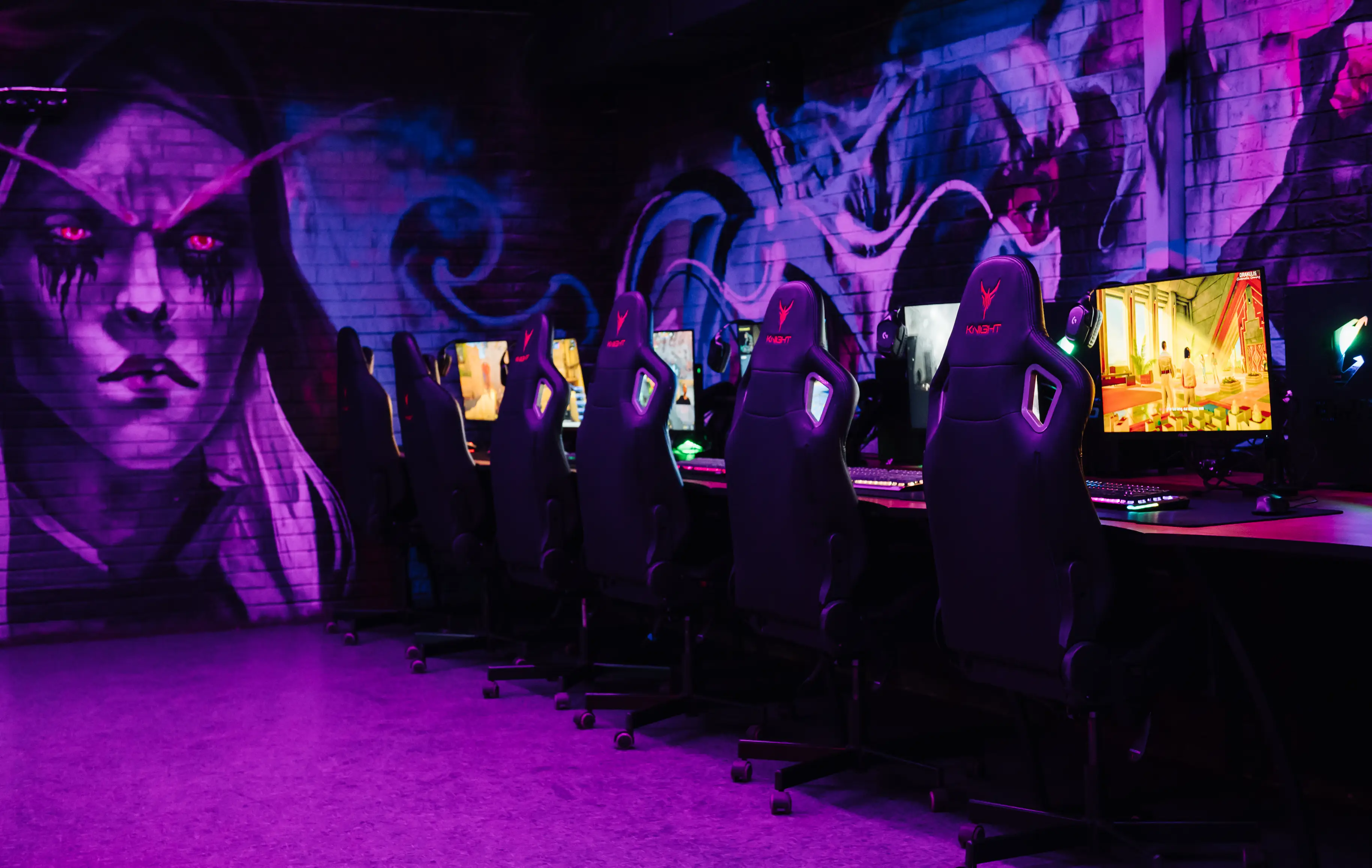 Изображение клуба CyberLife на Розы Люксембург № 4