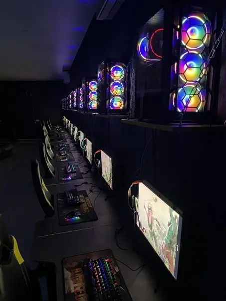 Изображение клуба Level № 8