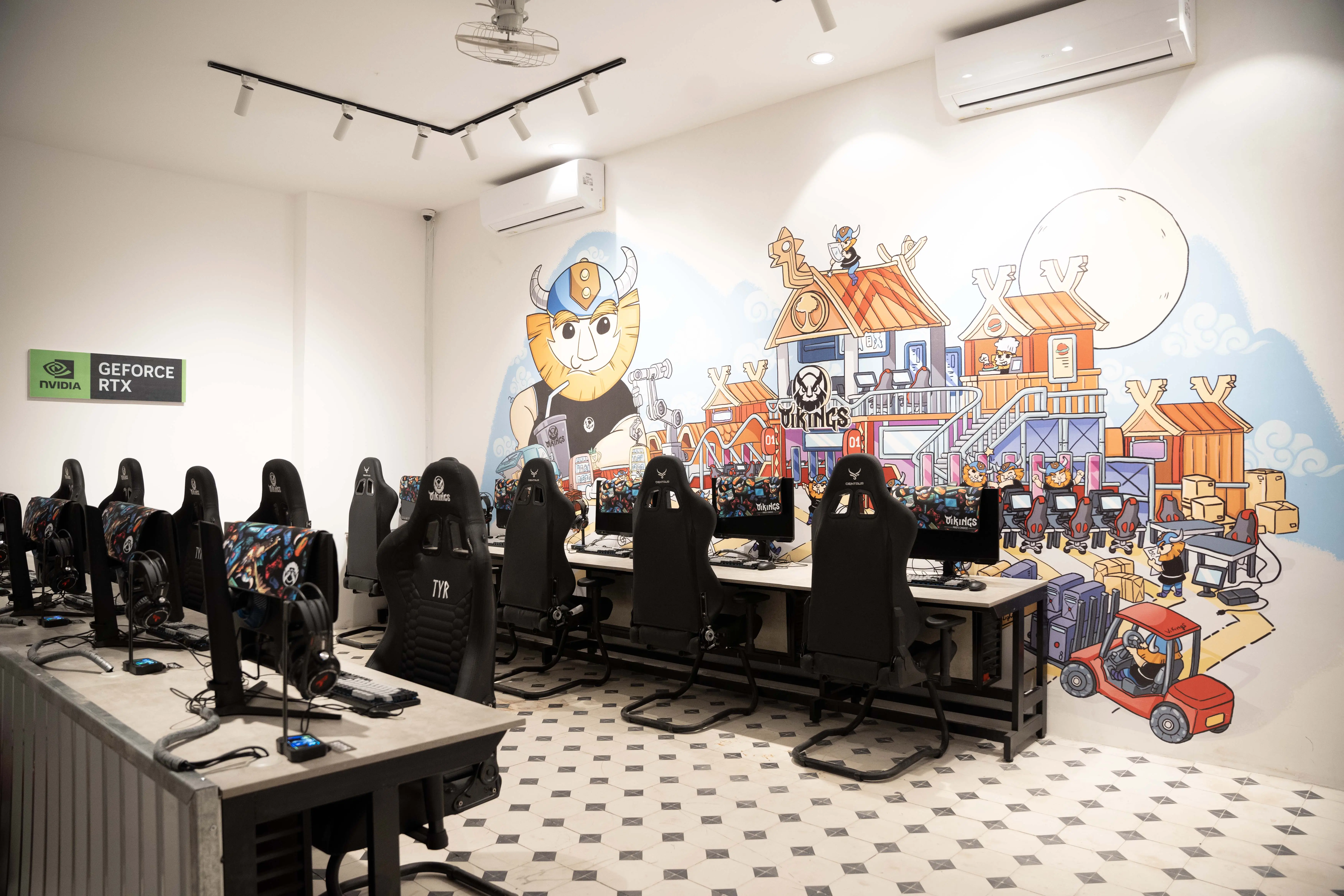 Изображение клуба VIKINGS NGUYỄN THỊ THẬP № 2