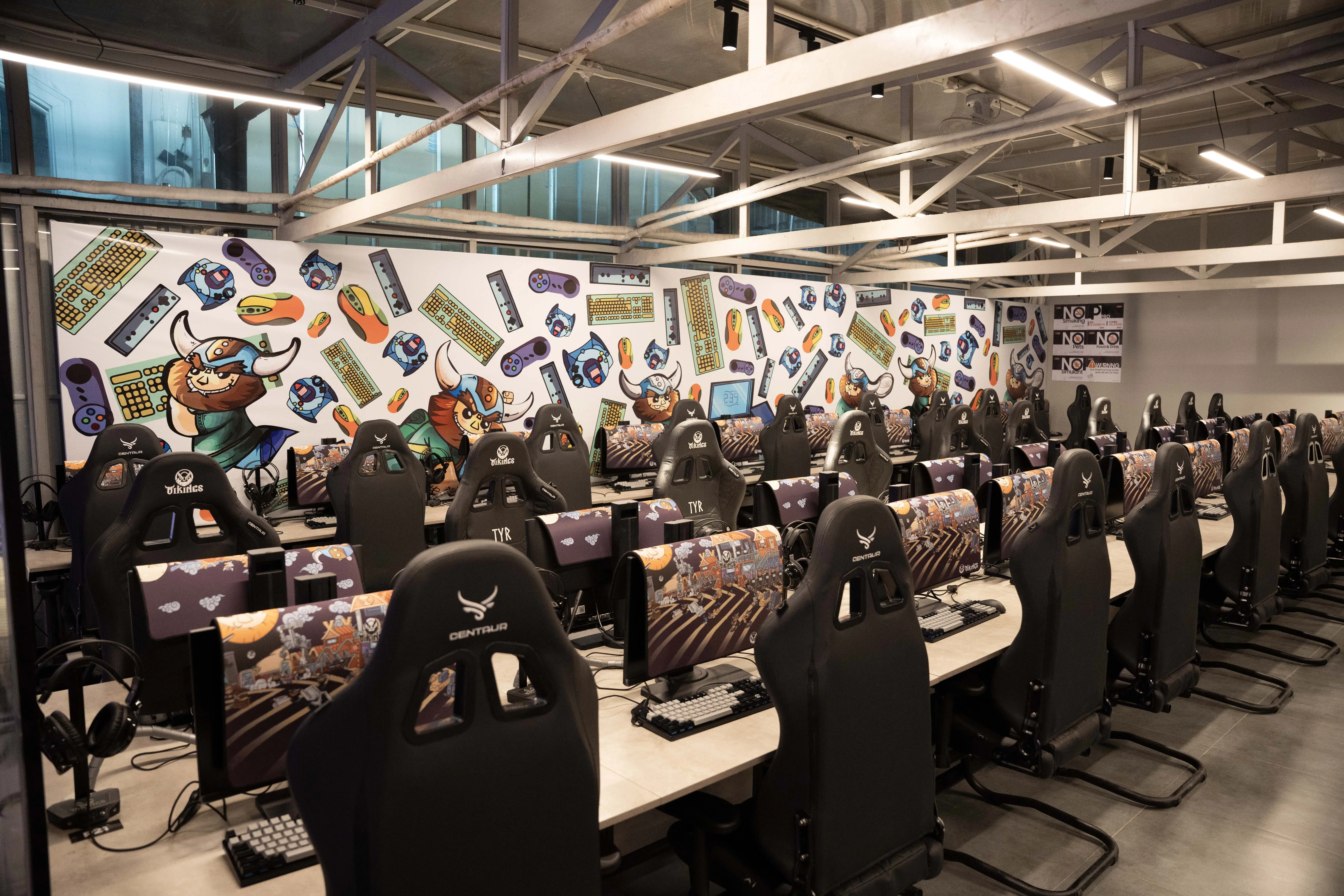 Изображение клуба VIKINGS NGUYỄN THỊ THẬP № 4