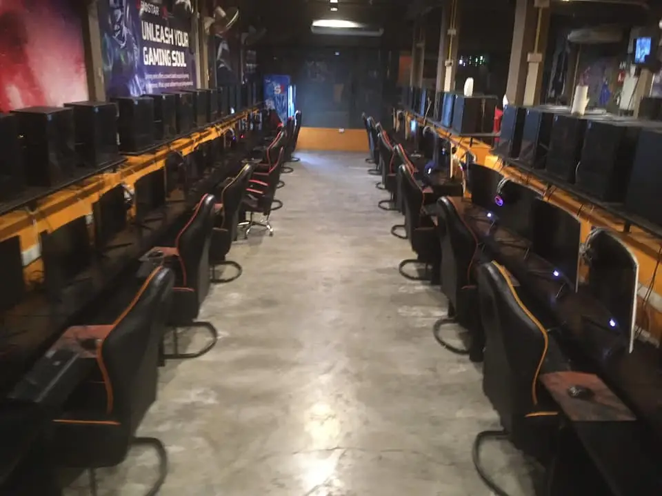Изображение клуба 8 empire internet cafe № 3