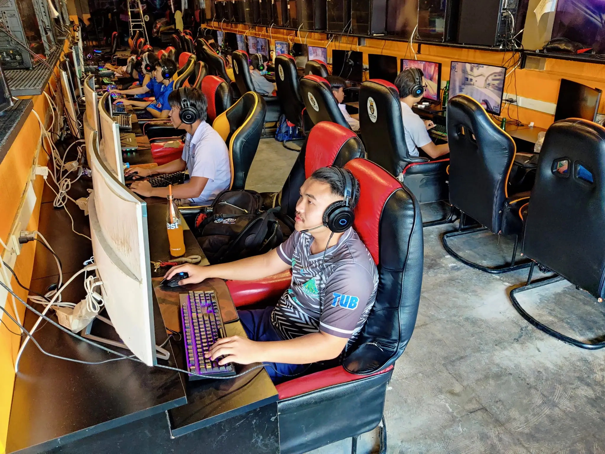 Изображение клуба 8 empire internet cafe № 4