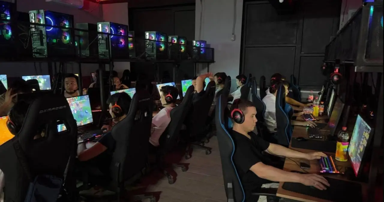 Изображение клуба RX Cyber Arena № 8