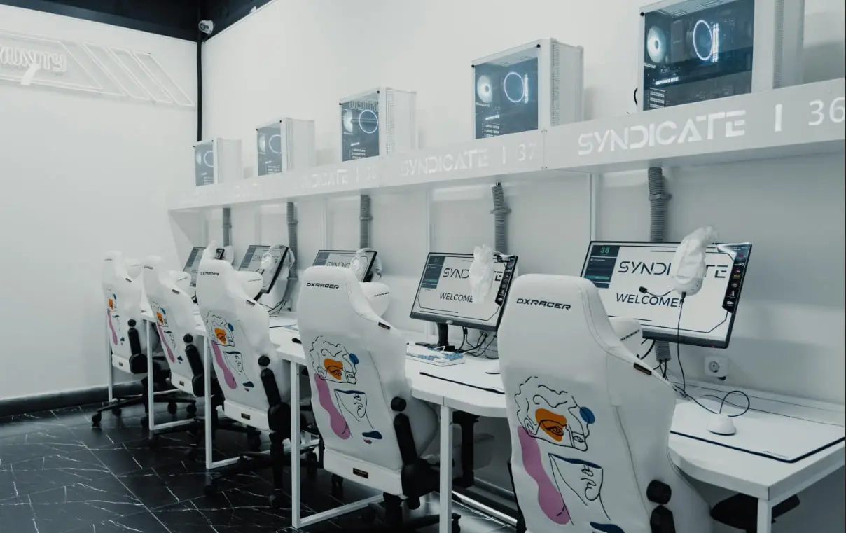 Изображение клуба Syndicate cyberlounge № 10