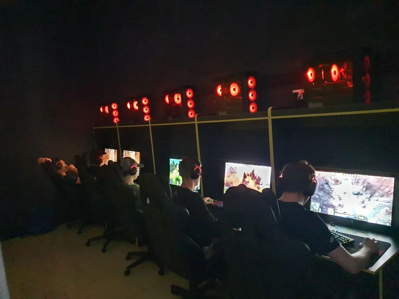 Изображение клуба House Mouse / Шарыпово № 10