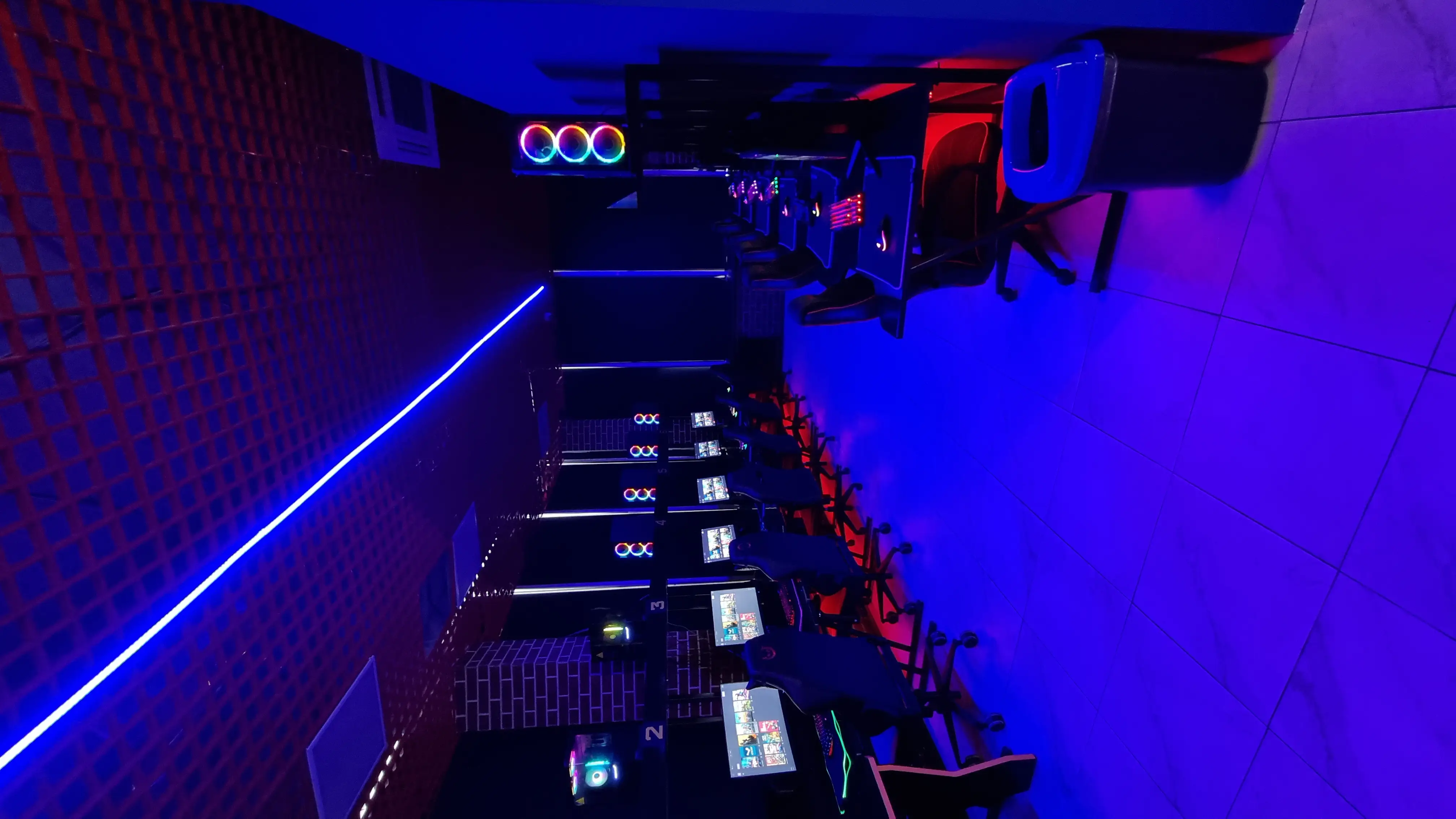 Изображение клуба Pixel Centre № 5