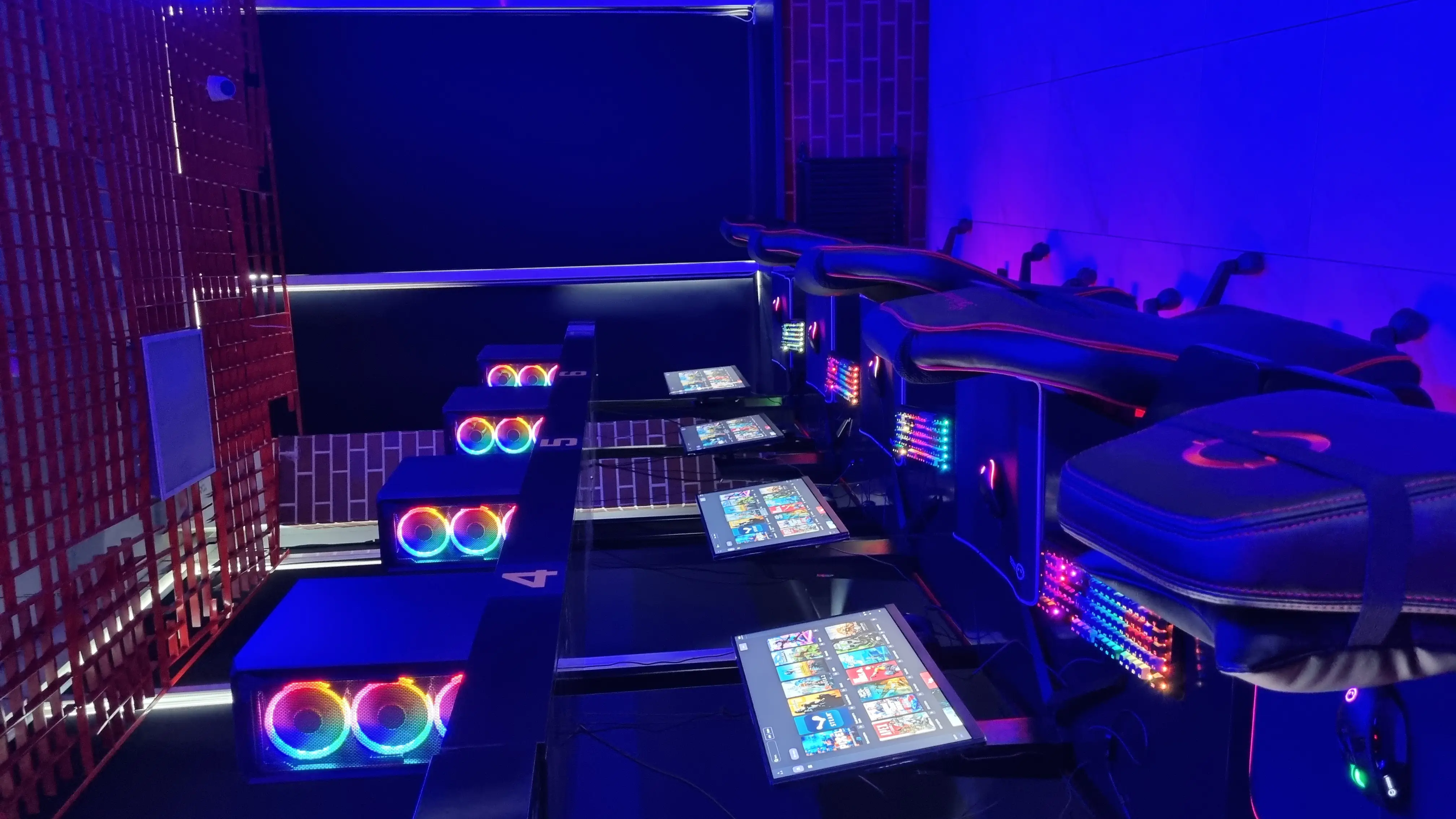 Изображение клуба Pixel Centre № 2