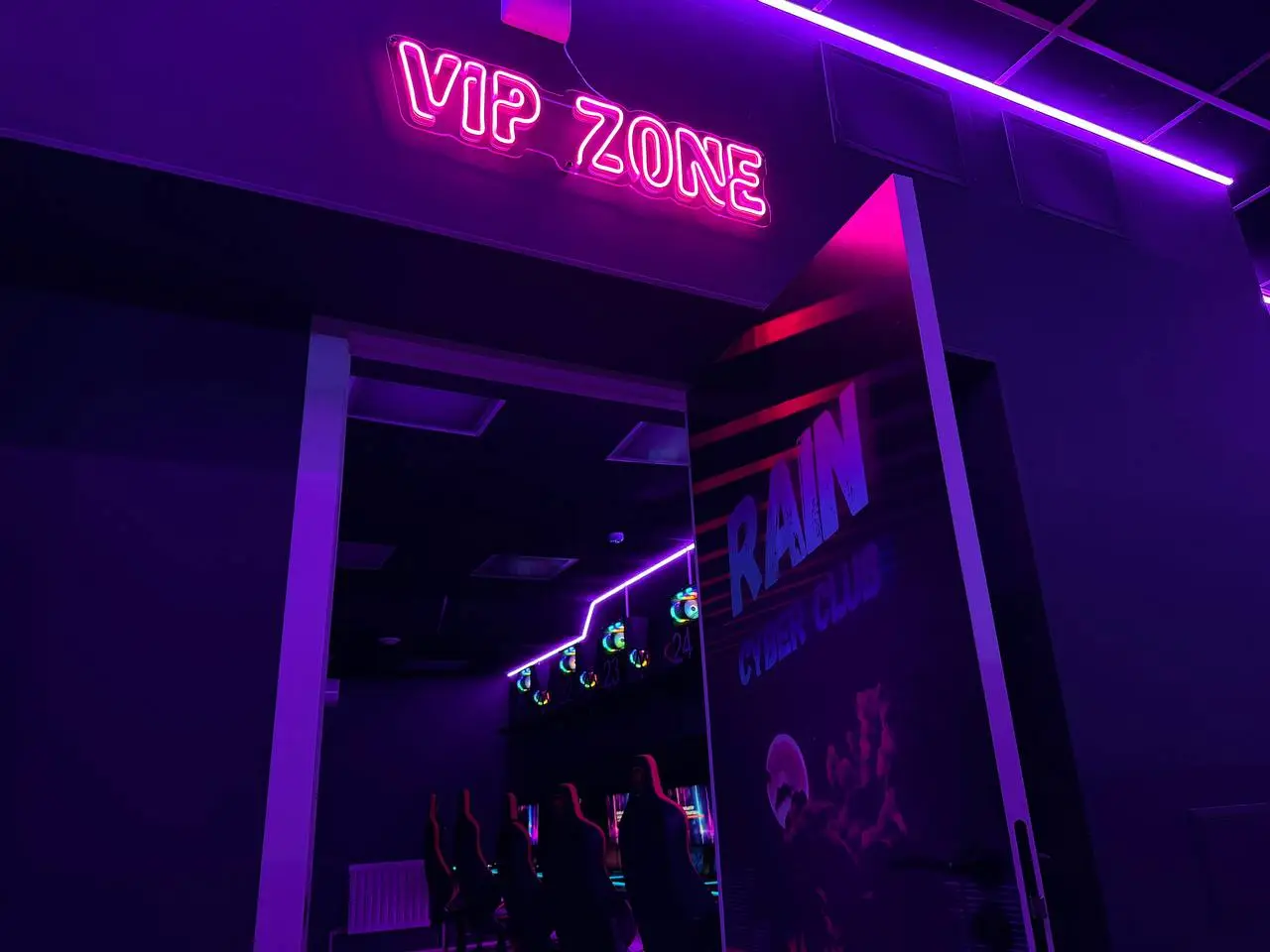 Изображение клуба RAIN № 9