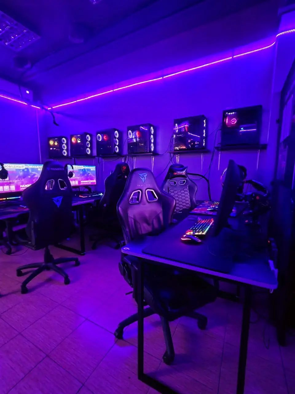 Изображение клуба Zone Cyber Lounge № 8