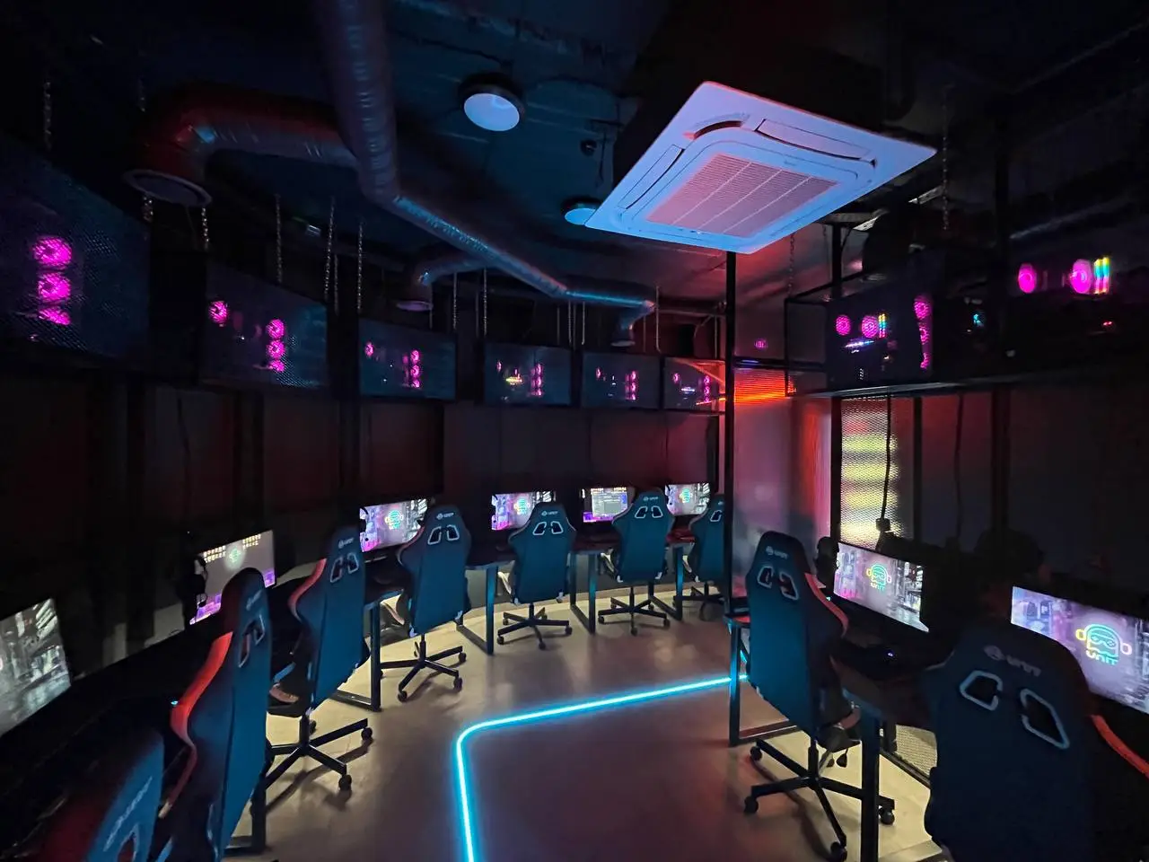 Изображение клуба UNIT CYBER ARENA № 1