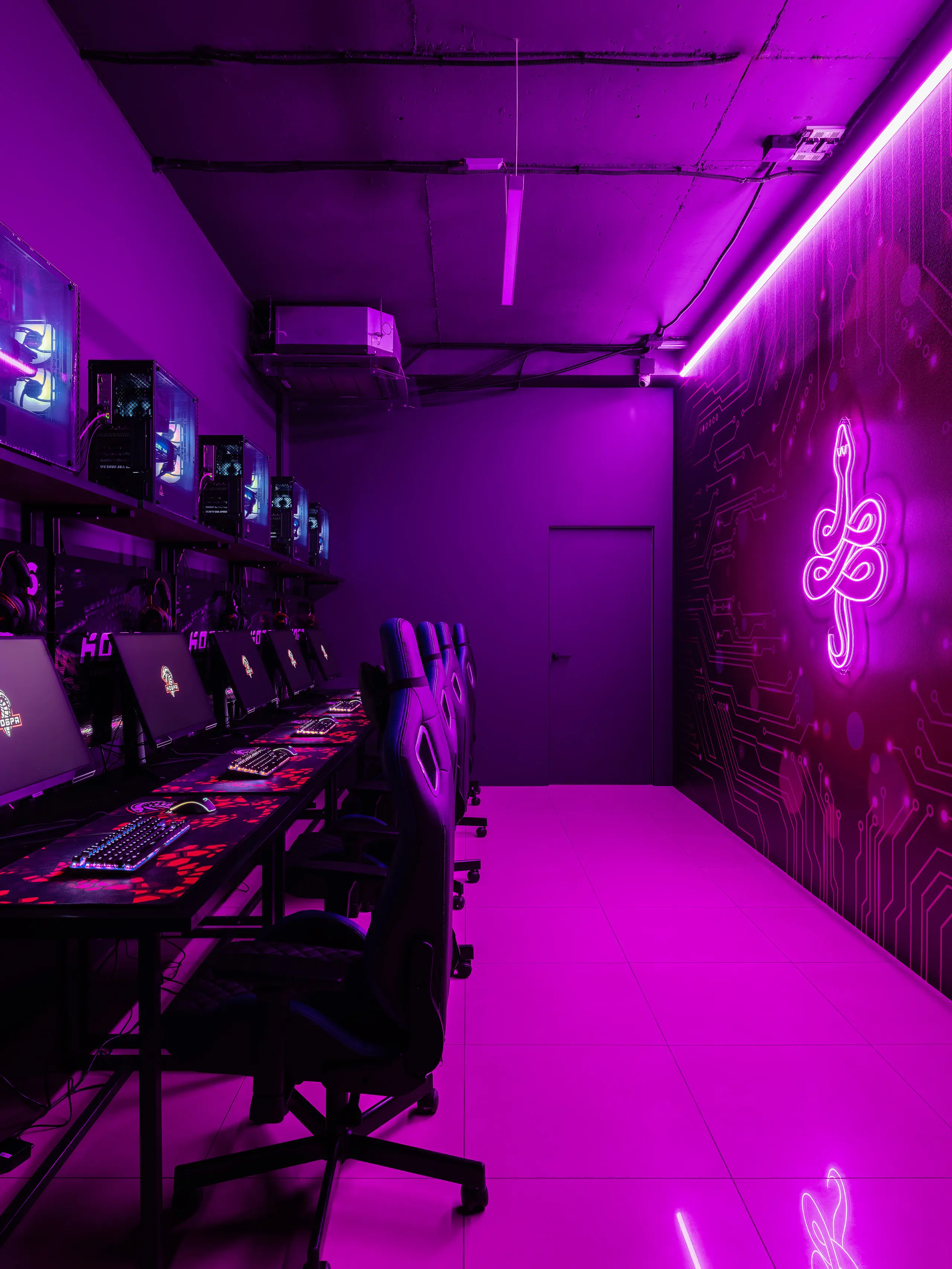 Изображение клуба Кобра № 8