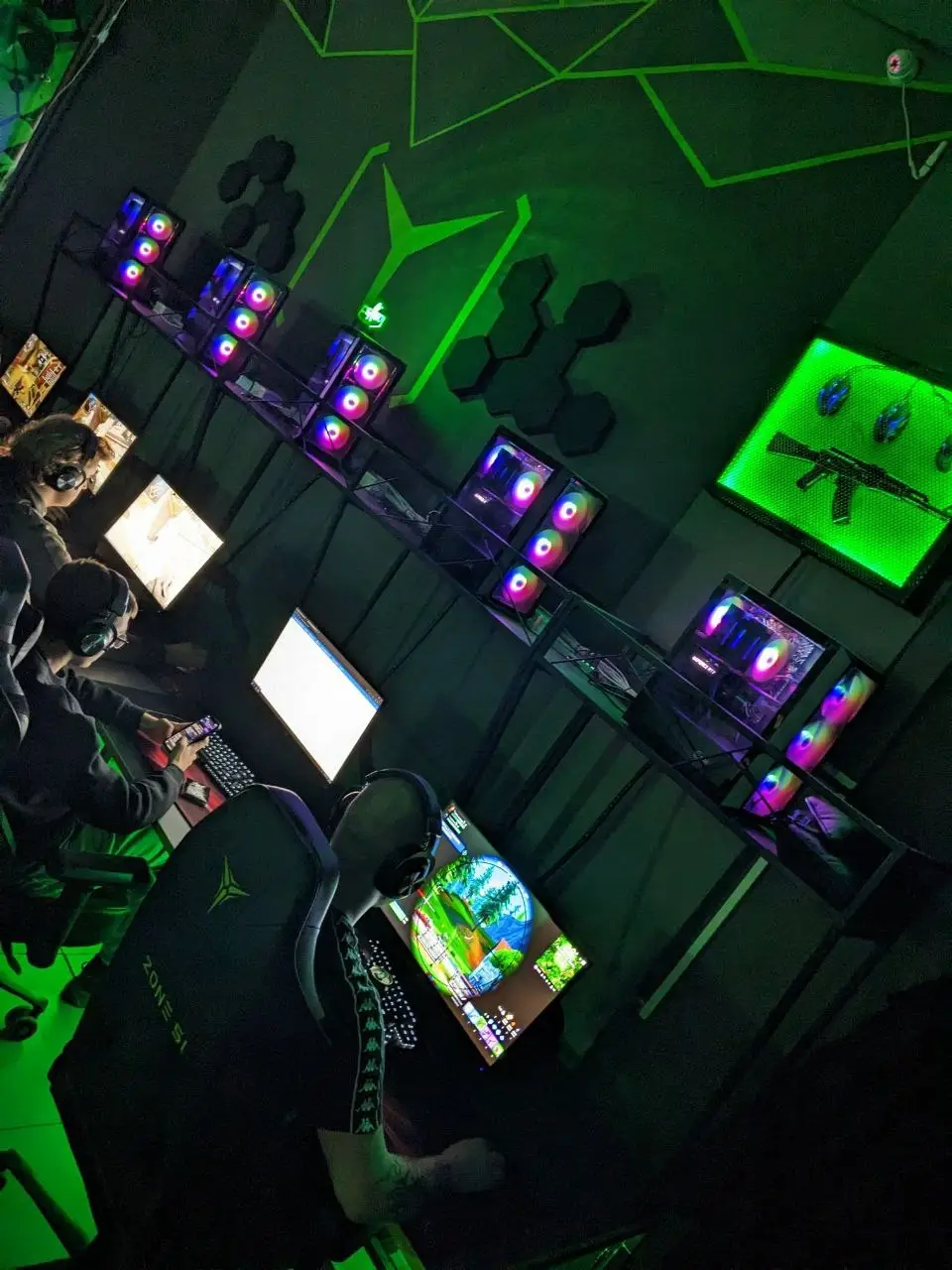 Изображение клуба THRONE № 6