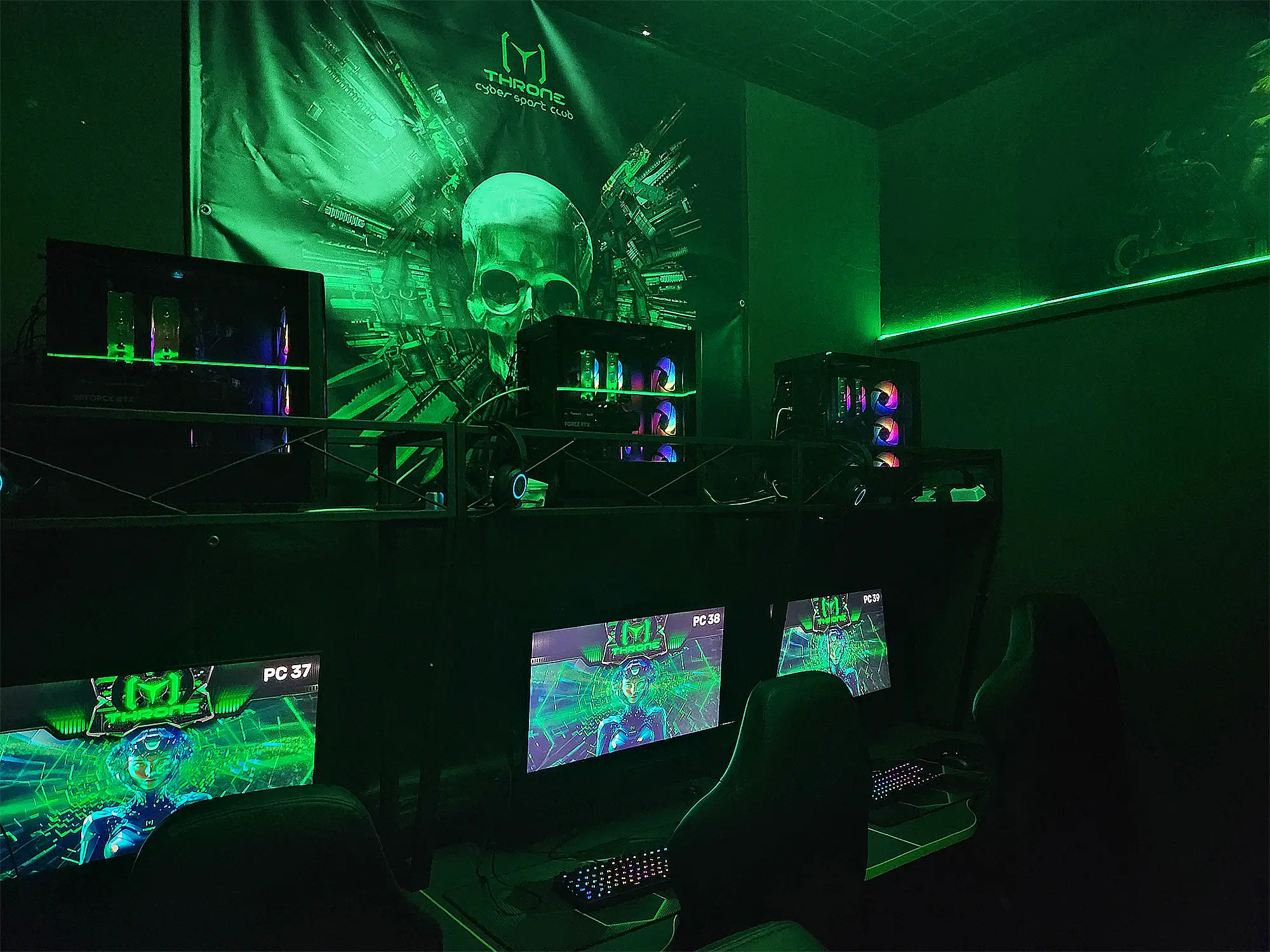 Изображение клуба THRONE № 3