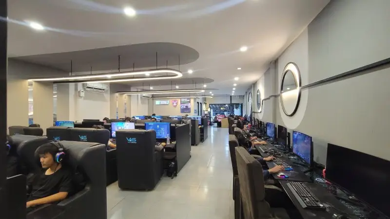 Изображение клуба WAYS STATION NƠ TRANG LONG GAMING & BILLIARD № 4