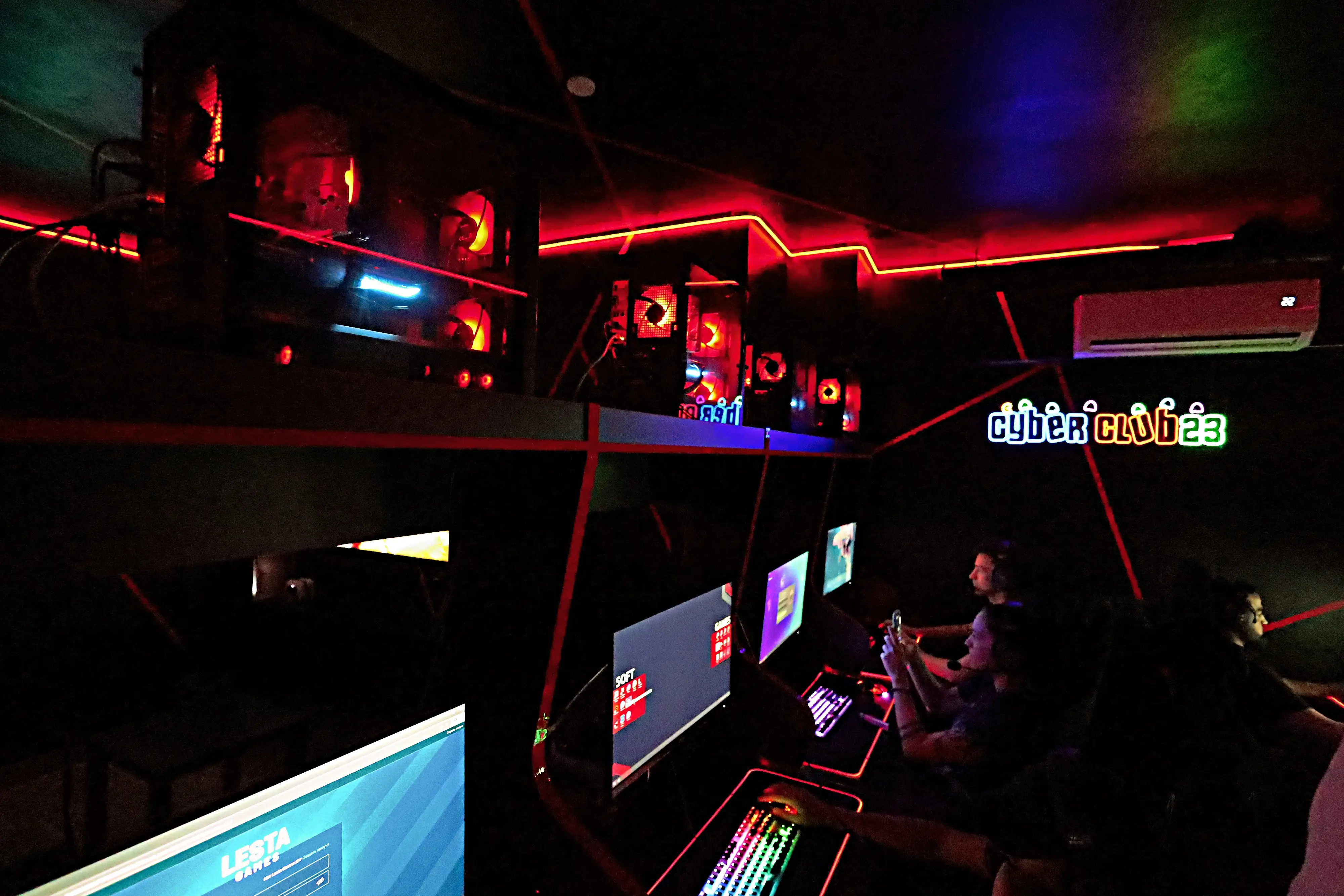 Изображение клуба Cyber Club 23 № 2