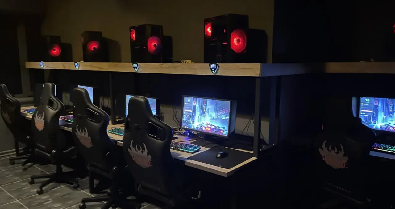 Изображение клуба Throne Reborn № 3