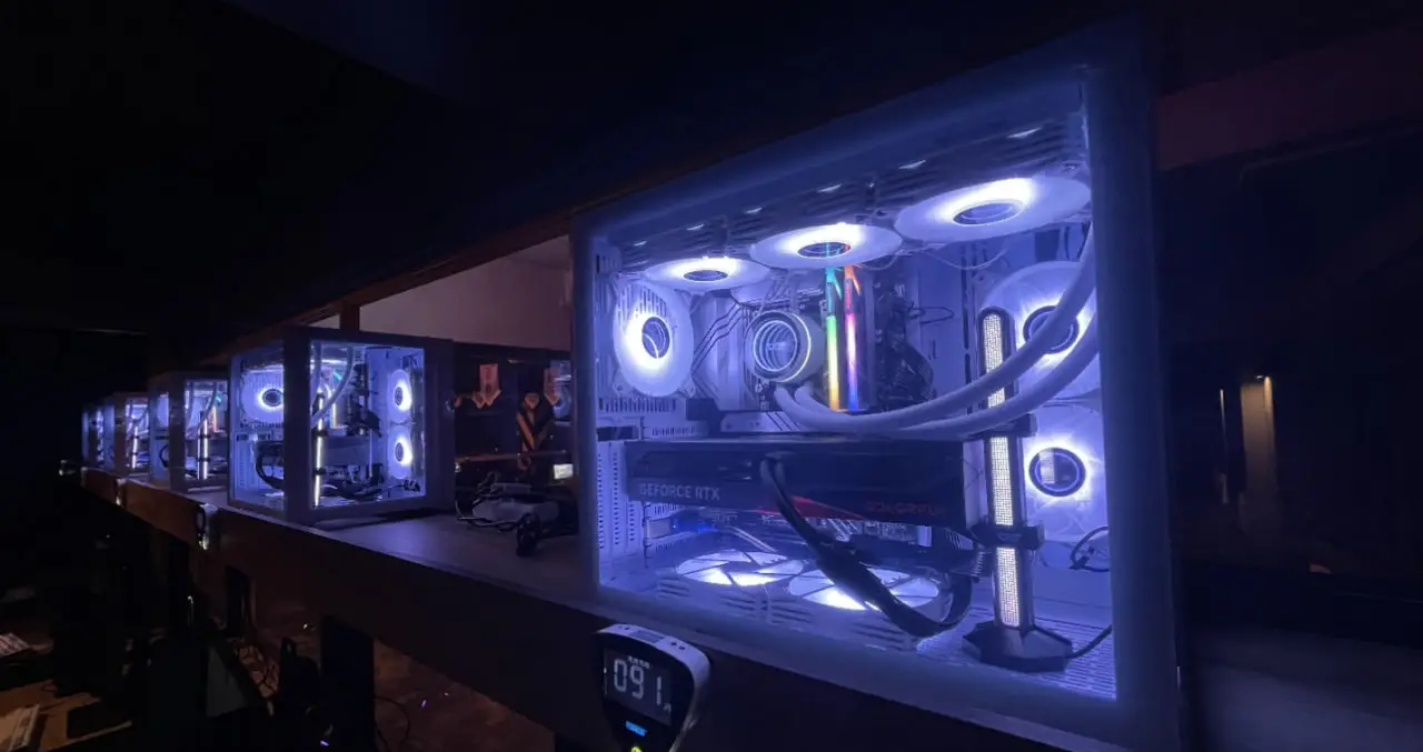 Изображение клуба Throne Reborn № 4