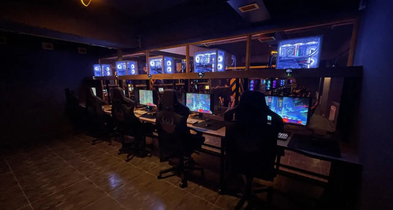 Изображение клуба Throne Reborn № 5