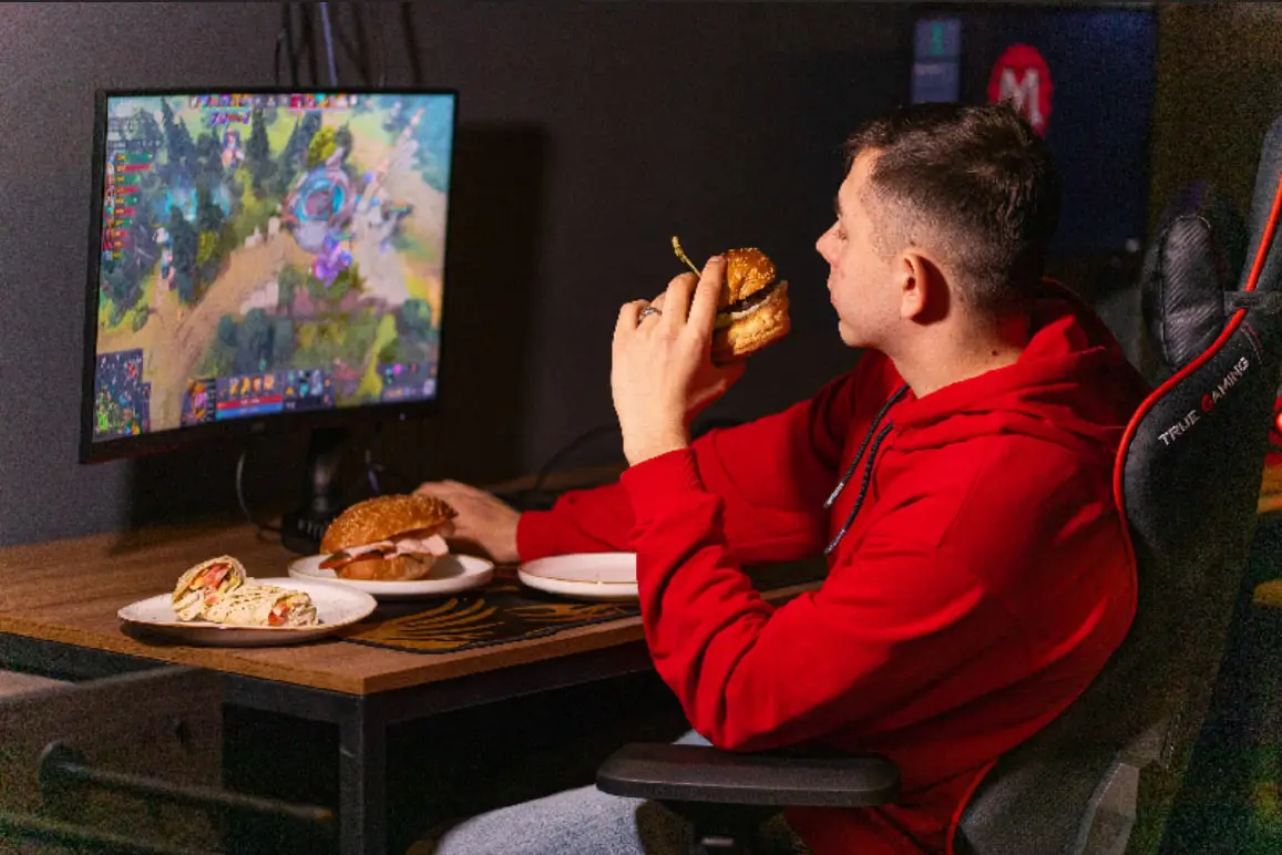 Изображение клуба Myata cyber lounge № 7