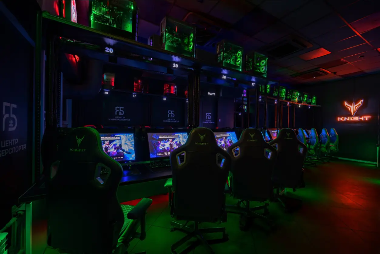 Изображение клуба F5 Центр киберспорта Семеновская № 10
