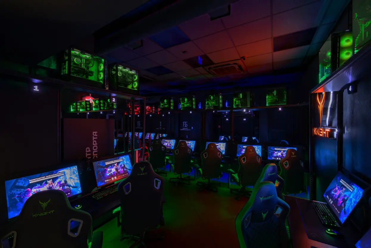 Изображение клуба F5 Центр киберспорта Семеновская № 9